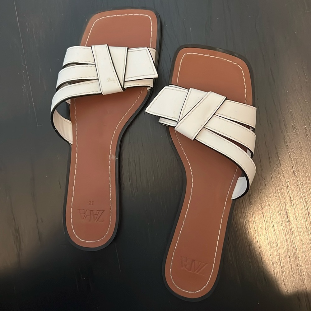 Zara White Leather Flat Sandals